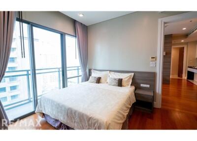For Rent : Bright Sukhumvit 24 -  Modern 2 Bedroom  in the Heart of Sukhumvit