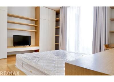 Newly Furnished 2-Bed, 2-Bath Apartment in Sukhumvit 26  Prime Facilities & Convenient Locale