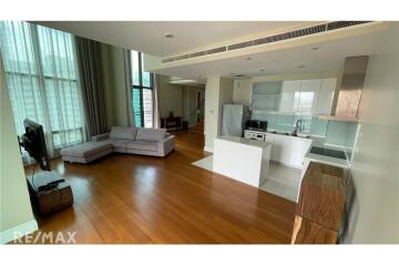 Exquisite Duplex Living in The Bright - Sukhumvit 24