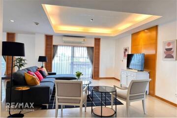 Spacious 3-Bedroom Apartment for Rent in Sathon Soi 1 - Perfect for Families!