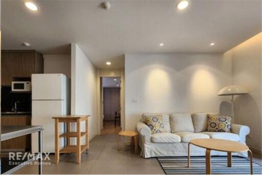 CAT-Friendly Modern 2-Bed, 2-Bath Low-Rise Apartment near Emporium & BTS Phrom Phong