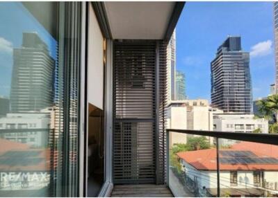 CAT-Friendly Modern 2-Bed, 2-Bath Low-Rise Apartment near Emporium & BTS Phrom Phong