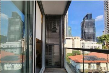 CAT-Friendly Modern 2-Bed, 2-Bath Low-Rise Apartment near Emporium & BTS Phrom Phong