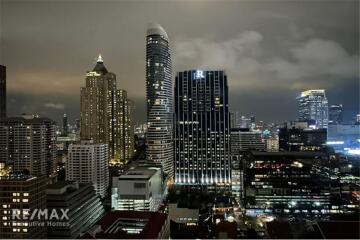 For Sale with Tenant 2-Bed, 3-Bath at Scope Langsuan, Bangkok