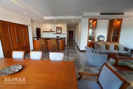 Cozy 3-Bedroom Low-Rise Apartment in Prime Sukhumvit