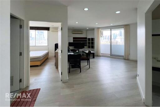 Newly Renovated 2-Bedroom Gem in DS Tower 2, Prime Location