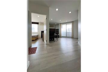 Newly Renovated 2-Bedroom Gem in DS Tower 2, Prime Location