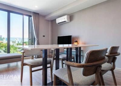 Charming Corner Unit: Newly Furnished 2-Bed, 2-Bath at The Teak Sukhumvit 39