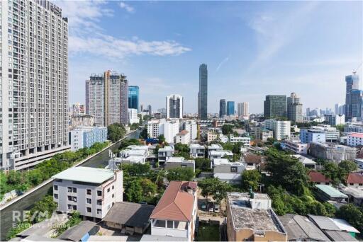 Newly Renovated Modern 3-Bed, 2-Bath Haven with Breathtaking Views at JC Tower, Thonglor 25