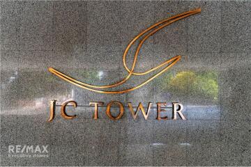 Newly Renovated Modern 3-Bed, 2-Bath Haven with Breathtaking Views at JC Tower, Thonglor 25