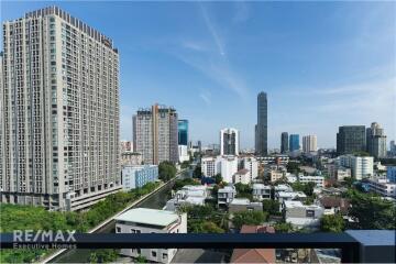 Newly Renovated Modern 3-Bed, 2-Bath Haven with Breathtaking Views at JC Tower, Thonglor 25