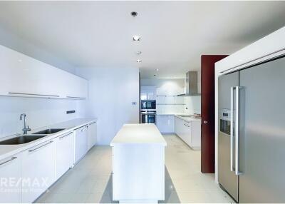 For Rent penthouse 4 bedrooms@ Belgravia Residences