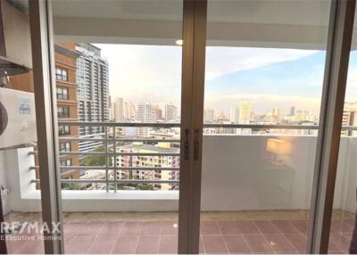 For Rent : 3 Bedroom on high floor at Waterford Diamond 30/1