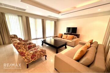 For rent Spacious 3 beds + maid quarter , on 2 floor Supreme Garden