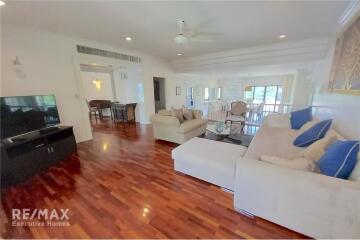 Spacious 3BR Cat-Friendly Apartment in Sathorn - Urban Serenity Meets Modern Living