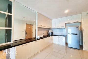 Cozy Cat-Friendly 2BR Apartment in Low-Rise Thonglor Building