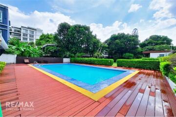 Cozy Cat-Friendly 2BR Apartment in Low-Rise Thonglor Building