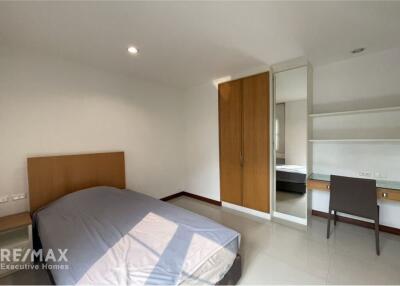For Rent : Modern 3BR Apartment in Ekamai Soi 12