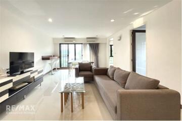 For Rent : Modern 3BR Apartment in Ekamai Soi 12