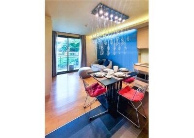 1BR Retreat at Via Botani Sukhumvit 47 - Low Rise Luxury Condo