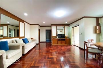 Pet-Friendly Paradise! 3 BR Apartment with Balcony in Sukhumvit Soi 8