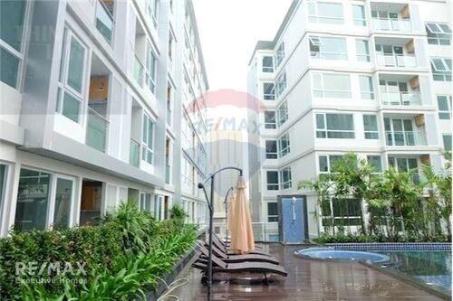 For Sale Hot Deal Modern 1BR Condo at Mayfair Sukhumvit 64 - Near BTS Phunawithi