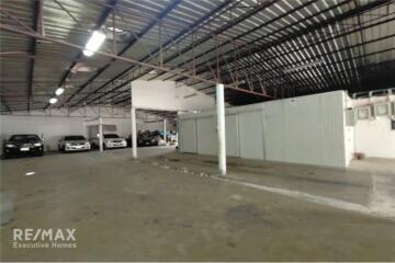 Spacious Warehouse for Lease in Sukhumvit 107 - 600 Sqm at Prime Location