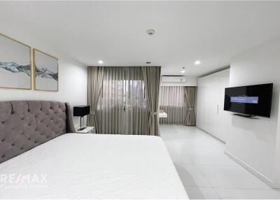 For sale 2 Bed 2 Bath with Study area at Crystal Garden