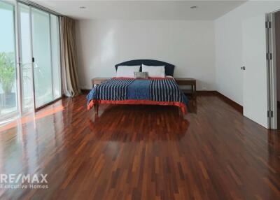 For Rent Modern 3 Bedrooms Open layout  Pet Friendly in Sathorn Just a short walk to BTS