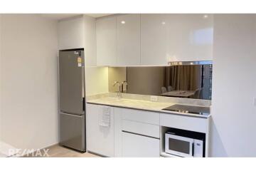 Luxurious 2BR Condo for Rent at Prime Sukhumvit Soi 10 Location