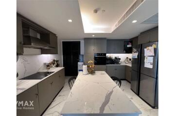 Pet Friendly 4 Bedroom Condo with Big Balcony and Lovely Decor in Asoke