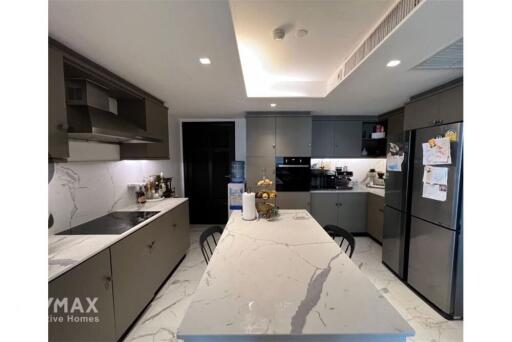 Pet Friendly 4 Bedroom Condo with Big Balcony and Lovely Decor in Asoke