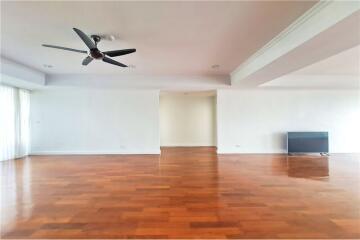 For Rent Stunning 4 Bedrooms with Big-Balcny   La Cascade