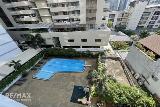 Luxurious 3BR Condo with Maid Room at Grand Ville House 1, Sukhumvit 24