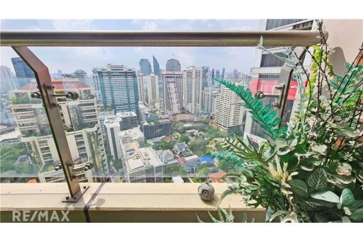 For Sale Special price  2 bedrooms foreigner quota The Lakes Condominium