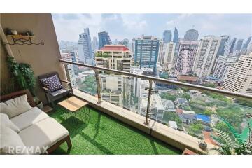 For Sale Special price  2 bedrooms foreigner quota The Lakes Condominium