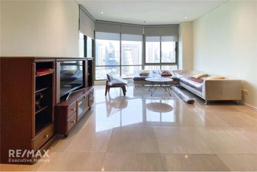 Newly Renovated 1BR for Rent at The Lakes - Fully Furnished High Floor