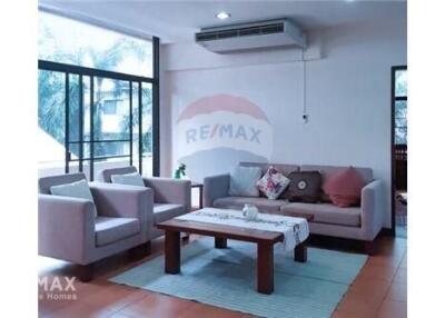 2BR Apartment with Open Kitchen in Phromphong - Fully Furnished & Great