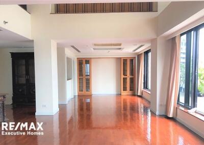 Duplex 3 Bedrooms For Rent Baan Piya Sathorn