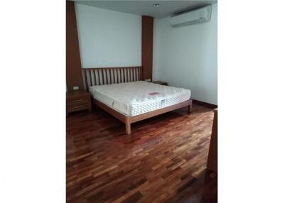 Spacious 2 Bedroom for Rent Kurecha Thonglor