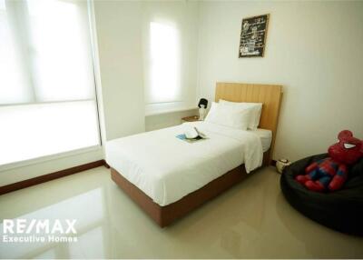 Apartment 3 Bedrooms For Rent in Ekkamai