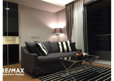 2 Bedrooms For Rent Lumpini 24
