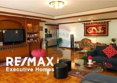 Pet Friendly Apartment 4 Bedrooms For Rent