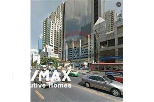 PS Tower Office 318.57 Sqm. available For Sale