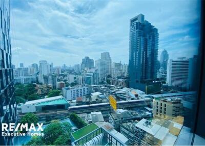 Condo For Sale 2Bedroom Fully Furnished At HYDE Sukhumvit 23, BTS Nana, Good Location.