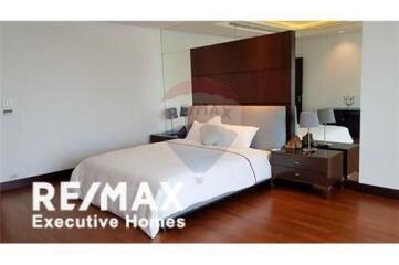 Apartment 3 Bedrooms For Rent BTS Ploenchit