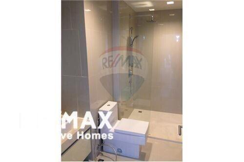 Hyde Sukhumvit 13 / 2 Bedrooms / For Sale