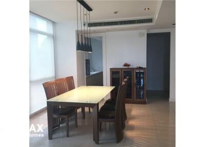 For Rent Athenee Residence 2 Beds, HIgh floor