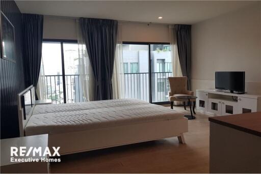 Noble Remix 3 Bedroom High Floor Modern Unit