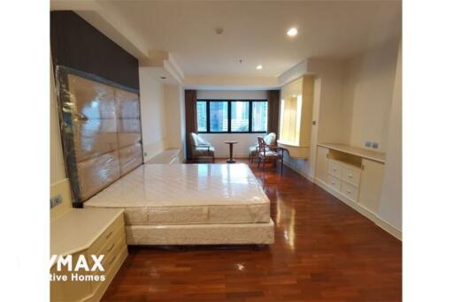 Apartment 3+1 Bedrooms For Rent at Thonglor BTS